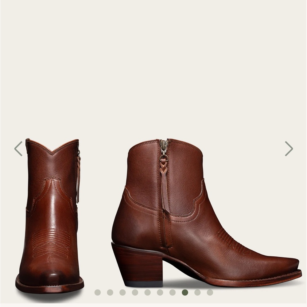 Brown (SEQUOIA BOVINE) Tecovas Daisy Cowboy/Cowgirl Boots - with box. Run large